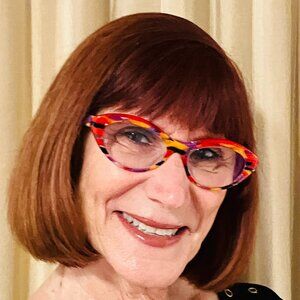 Meet your Posher, Laurie